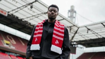 官方:德甲升班马科隆签下凯泽斯劳滕前锋阿切,本赛季18球1助