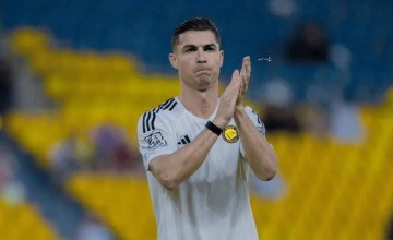 C罗考虑重返欧洲,世俱杯对决梅西或成关键