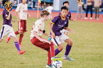 西甲榜首俱乐部梯队来了!足球小将在温州以球会友