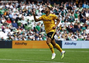 一日英超动向：利物浦球迷夺冠后嘲讽曼联，阿森纳7500万买射手