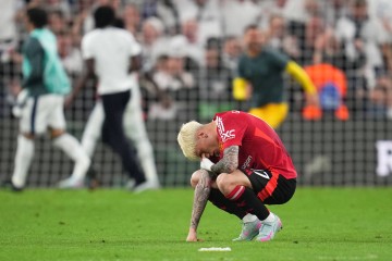 邮报:阿莫林的狠话让加纳乔和队友都确信,他的曼联生涯结束了