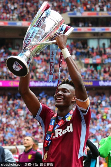 又见故人来!维拉为冲英超冠军 弃马伦招揽当年射手王