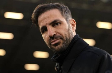 意甲最新积分战报：罗马遭遇逆转惨败，米兰爆冷失利，大黑马科莫冲进前四