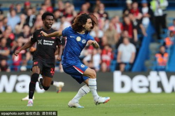 国家媒体盛赞“机器”库库雷利亚,切尔西后卫在西班牙大胜土耳其中闪耀全场