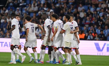 欧冠冠军崛起!超级杯150亿对决,28岁球星争金球奖,央视不转播