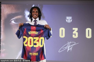 巴塞罗那对阵瓦伦西亚:为何约翰·克鲁伊夫体育场能打破西甲规定?