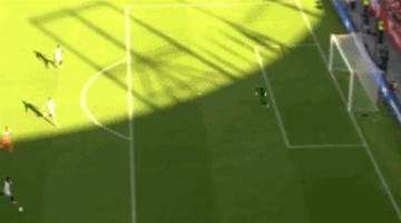 随着巴萨1-4爆冷+皇马笑纳!西甲最新积分榜马竞掉队1