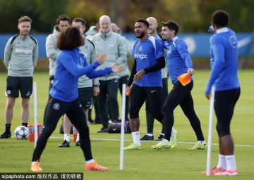 特里:终极梦想是执教切尔西 但不知是否能得到机会