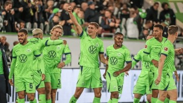 德甲保级生死局解析:狼堡主场知耻后勇止颓,圣保利不败韧性遭考验