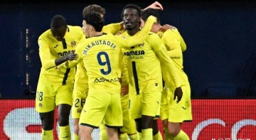 西甲最新积分战报:巴萨登顶,黄潜绝杀获胜,皇家社会成功逆转