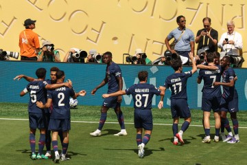 5场比赛16-0,巴黎有多强?1个月横扫4大强敌,冲击7冠王+大满贯