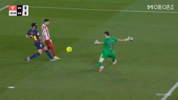 硬碰硬!巴萨3-1马竞 超越皇马领跑西甲