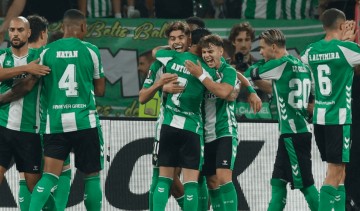 安东尼神了:第85分钟绝平,传射建功,率队逼平英超劲旅