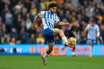 土耳其媒体:费内巴切希望从布莱顿队租借卡迪奥卢